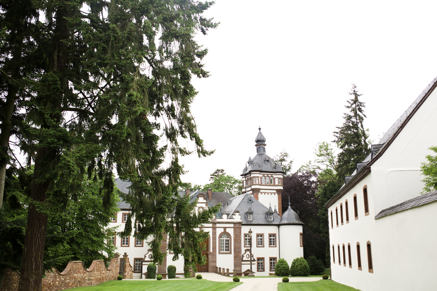 Private Castle Wedding_Nadine & Robert_01